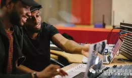 最新高校吃瓜爆料免费观看,揭秘最新吃瓜爆料，免费观看精彩瞬间